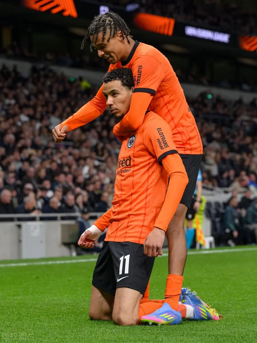 欧超杯今夜再迎强敌;圣安东尼奥马刺强势反弹;主帅态度:目标明确;纪律约束更严格的简单介绍 欧超杯今夜再迎强敌;圣安东尼奥马刺强势反弹;主帅态度:目标明确;纪律约束更严格的简单介绍