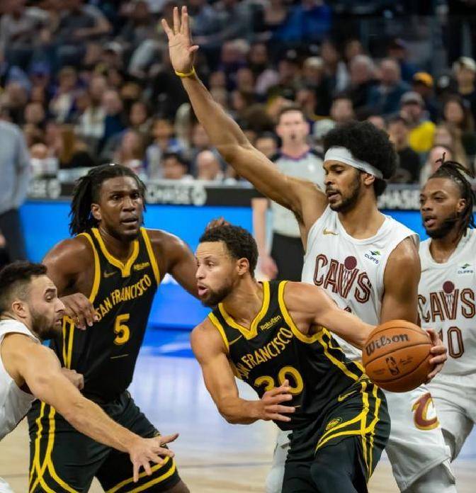 NBA季后赛赛程吃紧；克里夫兰骑士集结日复出首秀；底气十足；数据趋势出现新变化的简单介绍